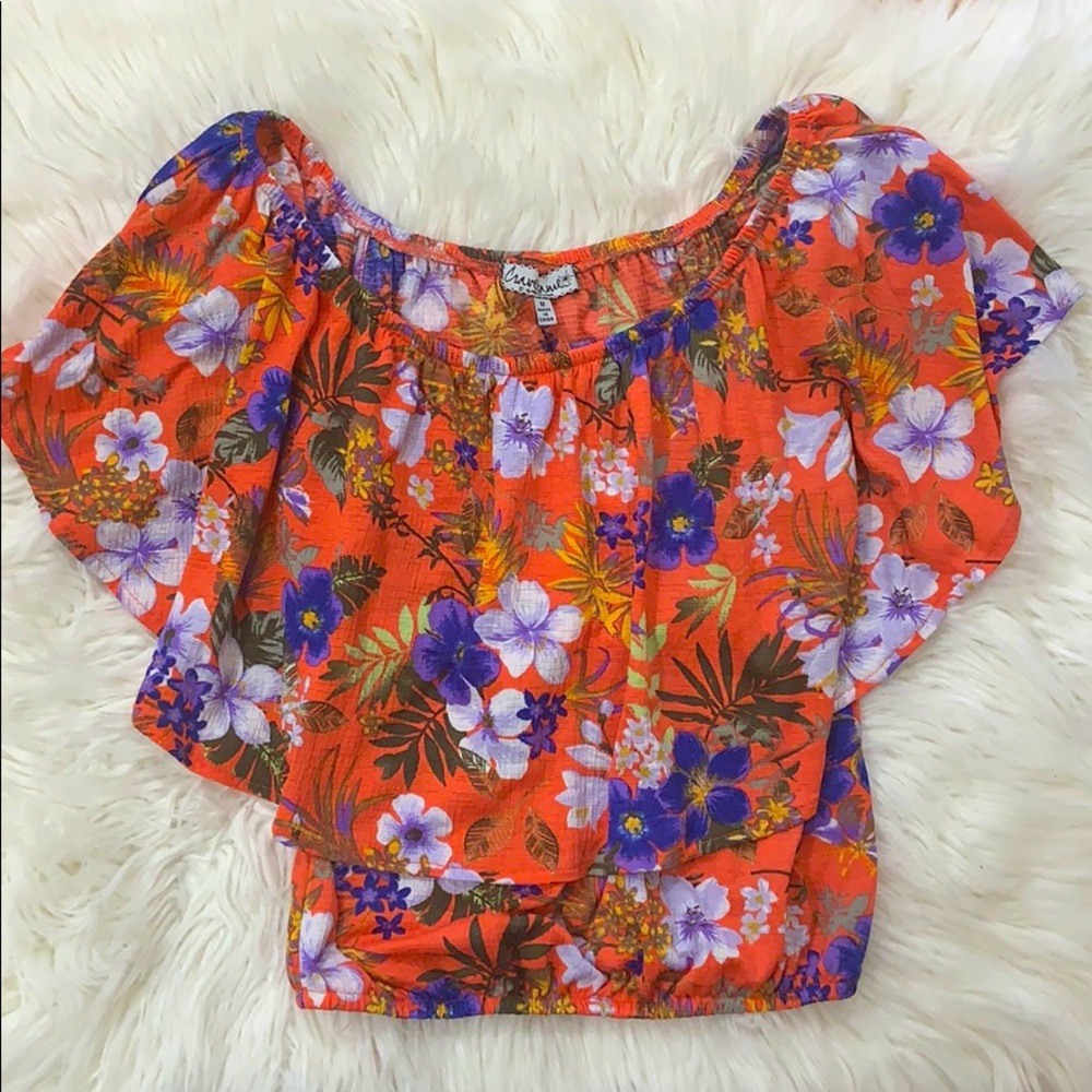 Shoulder top